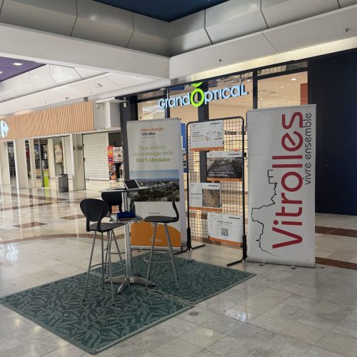 Stand Notre Énergie Vitrolles au Centre Commercial Grand Vitrolles